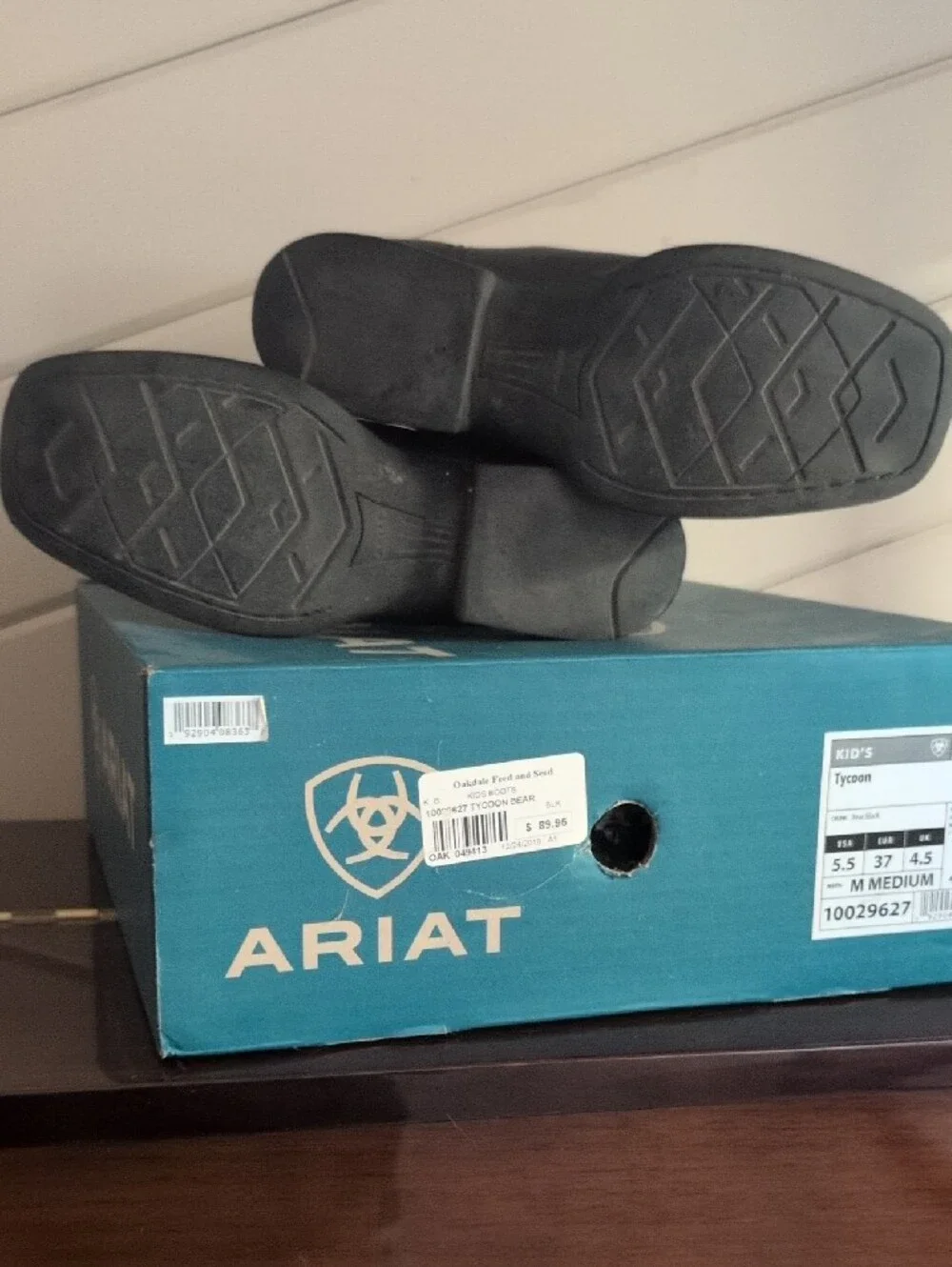 Ariat Black Kids' Western Pull-On Boots 5.5 Used Contrast Stitching Cowboy Ranch